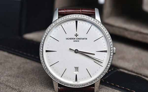 江诗丹顿表壳受损？先做这3步，避免更大损失！（图）